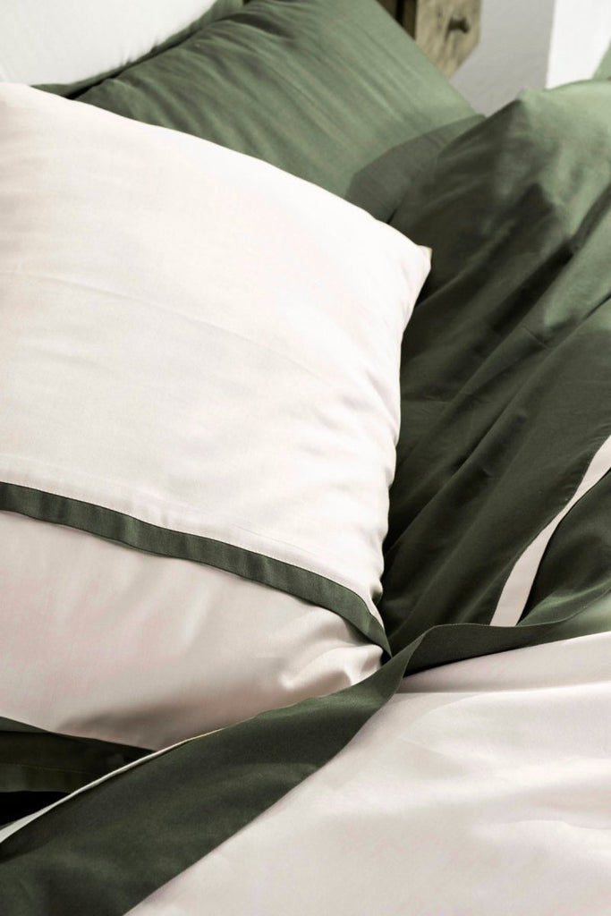 New Basic Dobbelt Sengetøy - Sateng - Økologisk Bomull - Grønn og Hvit | lalaloom.no - LALALOOM
