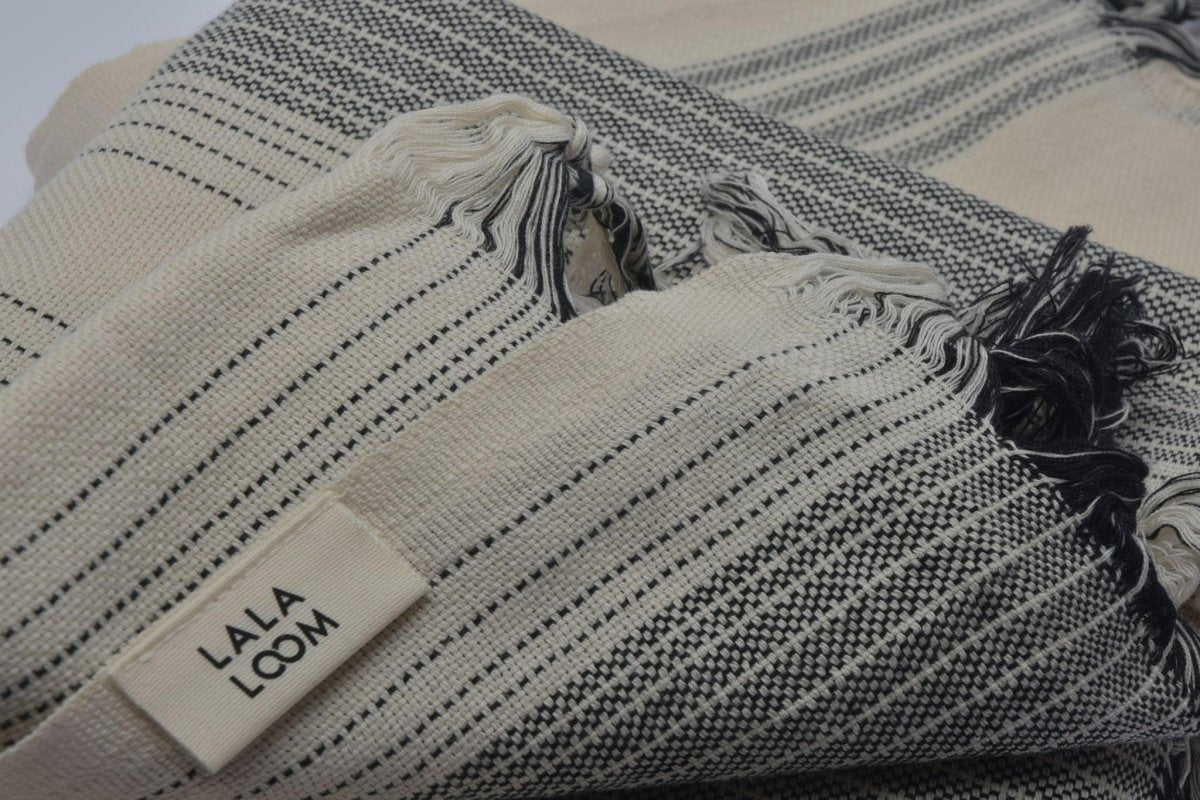 Vintage Håndkle i Bomull - Svart & Hvit - LALALOOM